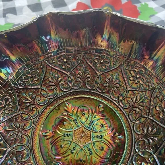 FENTON HEARTS & FLOWERS AMETHYST CARNIVAL GLASS Medallion Fruit Bowl pedestal - Picture 8 of 13